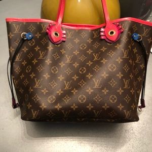 Louis Vuitton MM Never MM